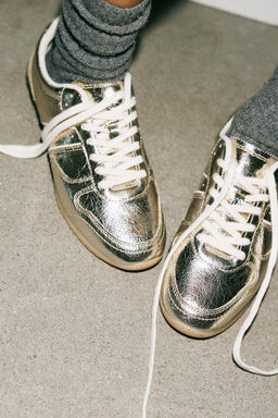 METALLIC-EFFECT TRAINERS - Zara фото 4