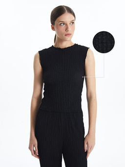 Bisiklet Yaka Dokulu Kad?n Ti??rt