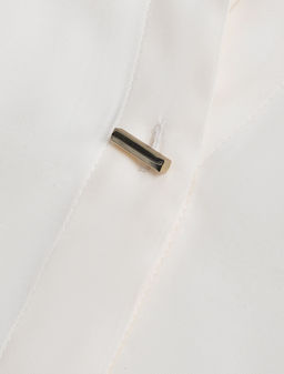 Блузка с широкими манжетами из вискозы с лиоцеллом