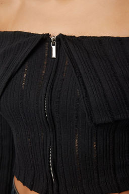Trendyolmilla Siyah Fermuar Detayl? Carmen Yaka Crop/K?sa Regular/Normal Kal?p Orme Bluz TWOAW25BZ00070  фото 4