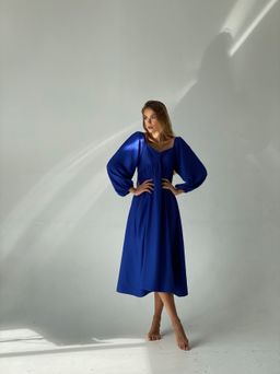 Платье-миди с пышными рукавами в цвете кобальт - Martichelli фото 15
