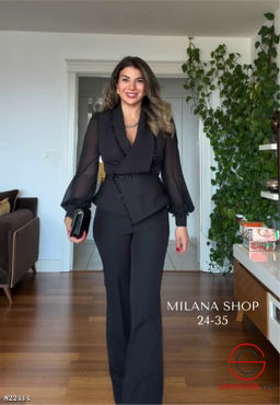 Костюм женский (пиджак и брюки)