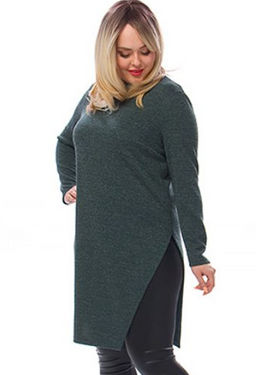 длинная туника-свитер-с глубоким разрезом сбоку.