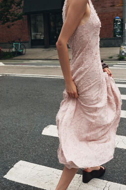 HALTER FRAYED MIDI DRESS - Zara фото 12
