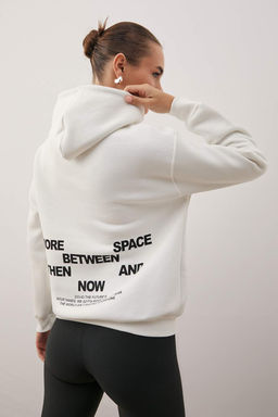 Ekru Kal?n Ici Polarl? Kapusonlu On ve Arka Bask?l? Orme Sweatshirt TWOAW26SW00241 - Trendyolmilla фото 3
