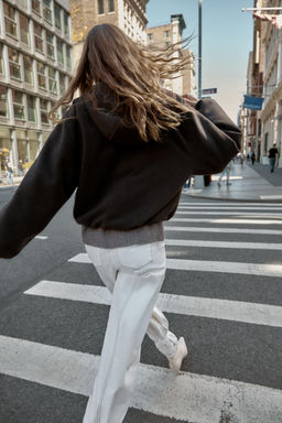 HOODED JACKET WITH ELASTIC HEM - Zara фото 4