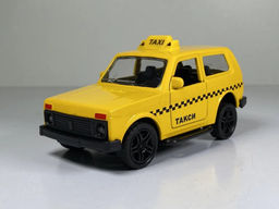 Модель 1:32 в коробке "Нива" такси (WT-930) 2 двери откр-ся