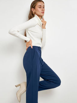 10200320121 Свитер жен. Rizoli молочный - Concept club фото 5