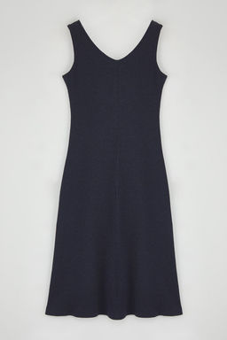 Indigo Shift/Duz Havuz Yaka Midi Triko Gorunumlu Esnek Orme Elbise TWOSS22EL2964