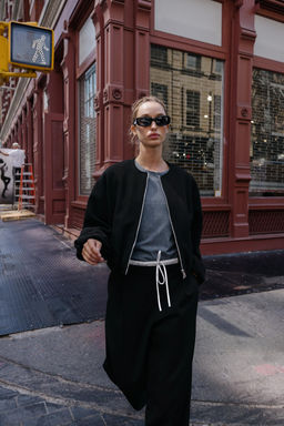 SOFT BOMBER JACKET - Zara фото 11