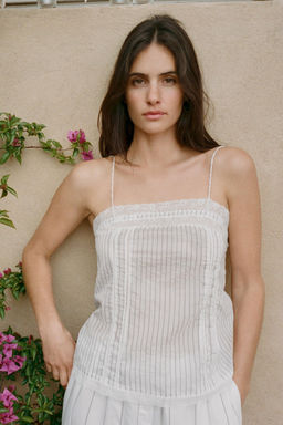 TOP RAYAS PUNTILLA / Blanco