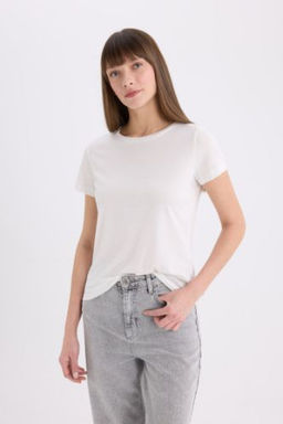 Regular Fit Bisiklet Yaka Basic Duz K?sa Kollu Beyaz Tisort