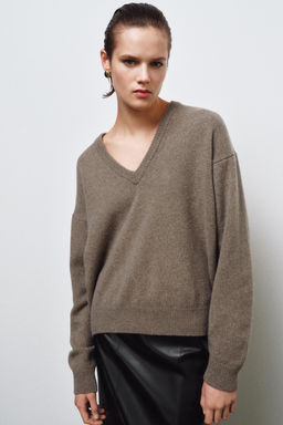 CASHMERE AND WOOL V-NECK JUMPER - Zara фото 5