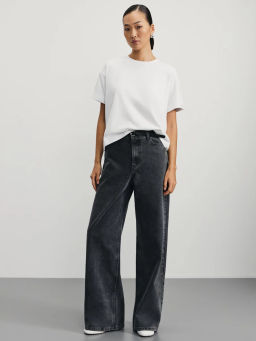 Футболка из хлопка с вышивкой на рукаве / Zarina фото 2