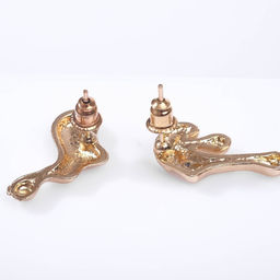 Серьги металл Таяние капли, цвет золото - Queen fair фото 2