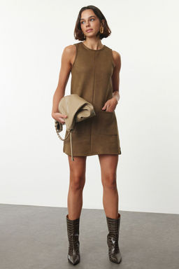 TRENDYOLMILLA Haki Duz Cep Detayl? Mini A line/Can Kesim Mini Orme Elbise TWOAW25EL00404