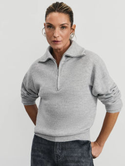 Джемпер на молнии с отложным воротником / Zarina