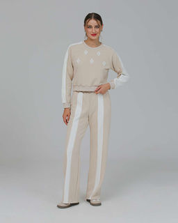 Свитшот укороченный с бусинами BSK001.