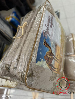 Комплект постельного белья с одеялом и подушками