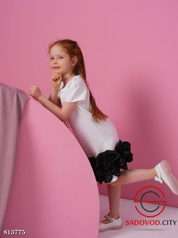 Платье с объемным низом