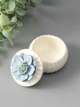 Шкатулка для украшений «Голубой цветок», с крышкой, белая, керамика, 7×7×6.5 см