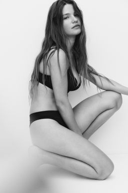 Sujetador push-up de microfibra sin aros - H&m фото 6