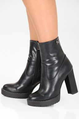 Полусапоги на высоком каблуке