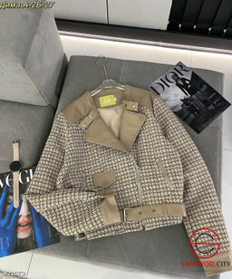 Куртка женская на молнии