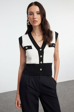 TRENDYOLMILLA Ekru Cep Detayl? V Yaka Fitted Yelek TWOAW25YE00029  фото 6