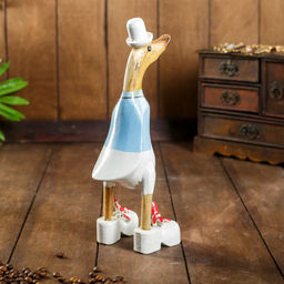 Сувенир «Утка Медсестра», дерево, 13×9×27 см