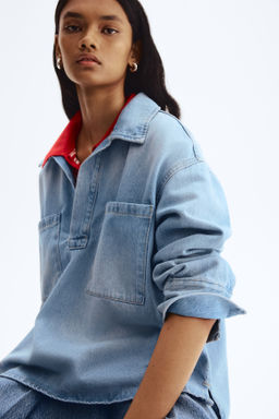Camisa denim oversize con dise?o popover - H&m фото 5