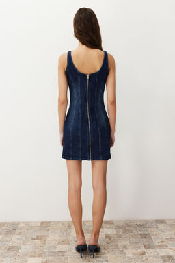 TRENDYOLMILLA Mavi Dikis Detayl? Fitted/Vucuda Oturan Mini Denim Elbise TWOSS24EL00284  фото 6