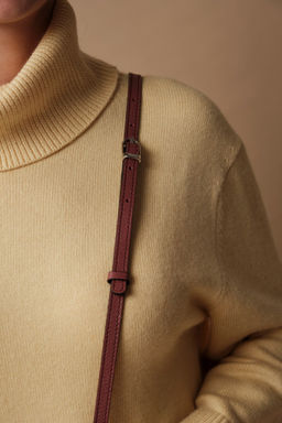 Сумка кожаная Azaro 30832 бордовая гуашь