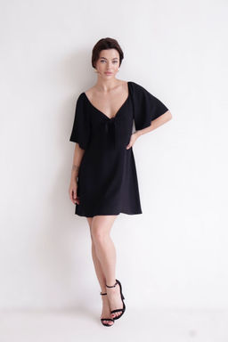 Платье черное с узлом в области груди Martichelli