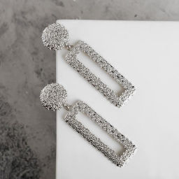 Серьги металл Карибы длинный прямоугольник, цвет серебро