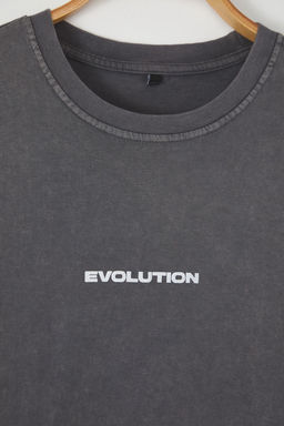 Trendyolmilla Man Antrasit Unisex Oversize/Genis Kesim Soluk Efekt Kelebek Bask?l? %100 Pamuk T-Shirt TMNSS25TS00013  фото 10