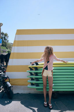 SHORTS MINI BANDAS LATERALES / Amarillo claro
