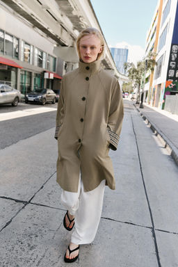 OVERSIZE TRENCH COAT WITH CHECK CUFFS - Zara фото 16