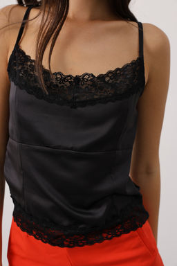 Siyah Ask?l? Dantel Detayl? Saten Dokuma Bluz TWOAW26BZ00247 - Trendyolmilla фото 4