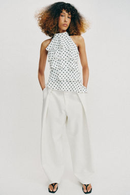 TOP HALTER LUNARES / Blanco / Negro