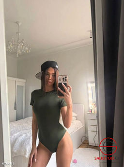 Утягивающее боди однотонное