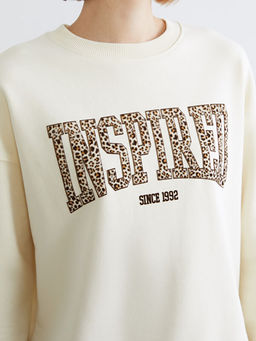 Yaz? Bask?l? Oversize Kad?n Sweatshirt