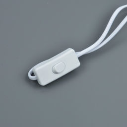 UCX-PT3/L10-300/B WHITE 1 STICKER Провод для подключения светильника ULI-P* к сети 220В. 300 см, 3 контакта, с кнопкой включения. Белый. ТМ Uniel