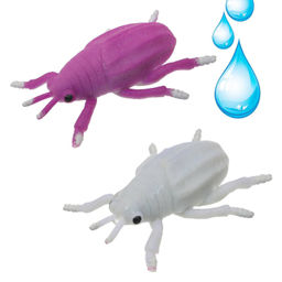 Фигурка ABtoys Юный натуралист Волшебный жук, меняет цвет в воде, дисплей 24 шт фото 4