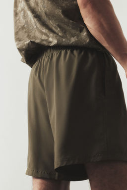 Pantalon corto a media pierna en DryMove - H&m фото 4