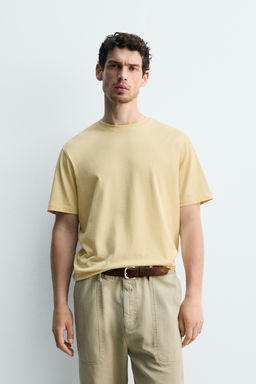 CAMISETA MEDIUM WEIGHT MANGA CORTA / Amarillo