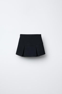 PINSTRIPE BERMUDA SKORT