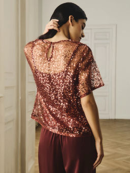 Топ из пайеток / Zarina
