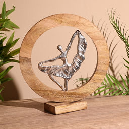 Сувенир интерьерный в деревянном кольце «Танцовщица», 30×8×33 см