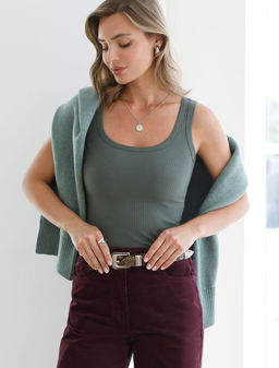 D43.178 Топ женский т.оливковый